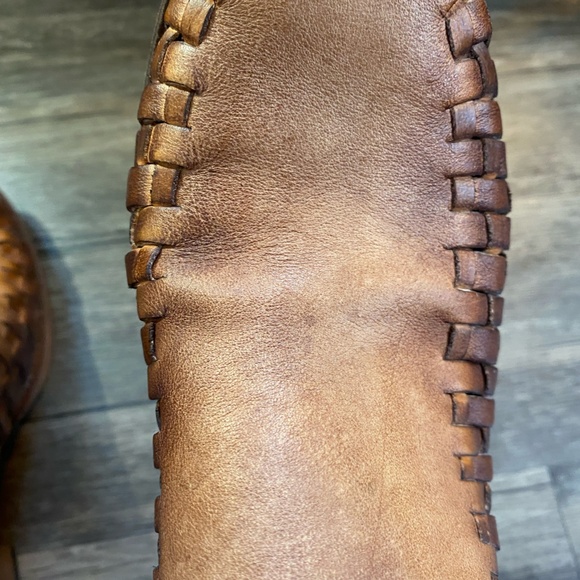 Free Bird Braided Leather Sophia Clogs - Picture 5 of 9